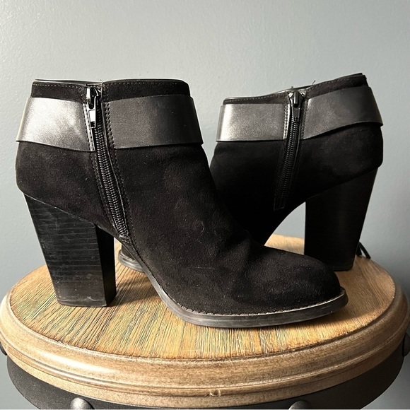 Kensie Mabella Ankle Booties - Picture 5 of 9